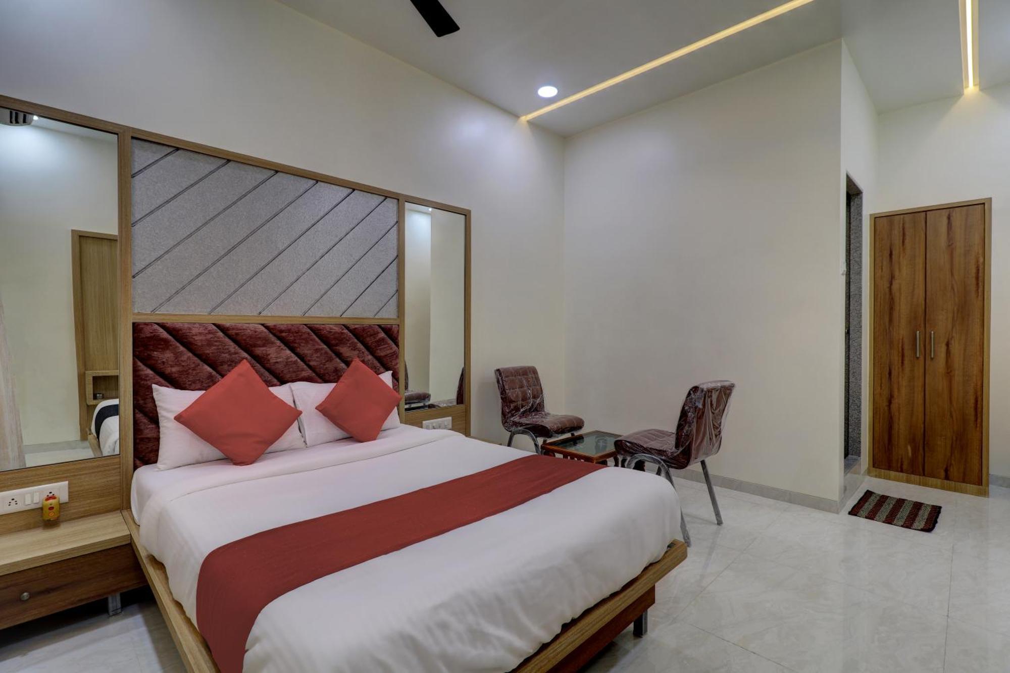 Victory Inn Turambhe Екстер'єр фото